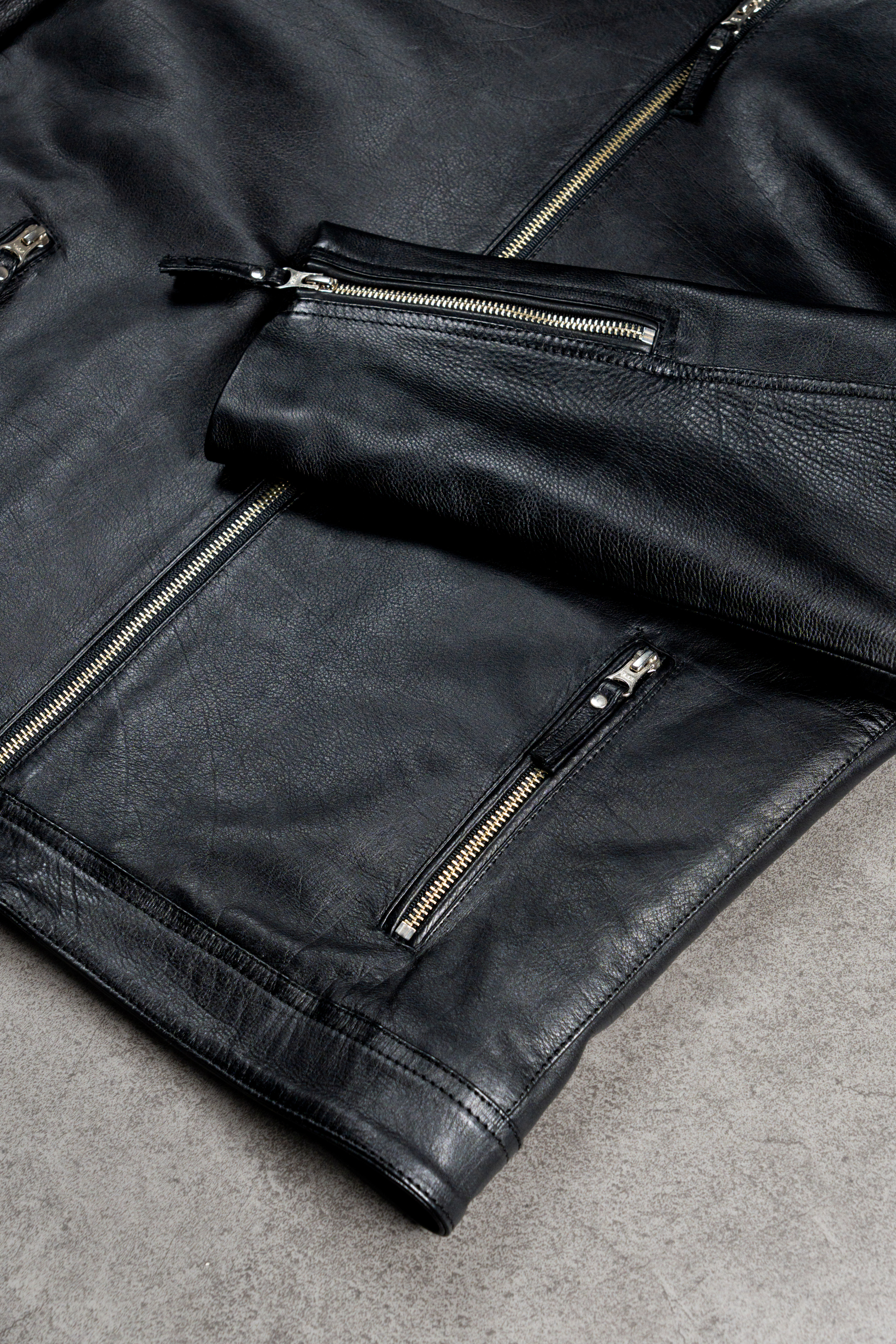 Chaqueta en Cuero Negro Dakota