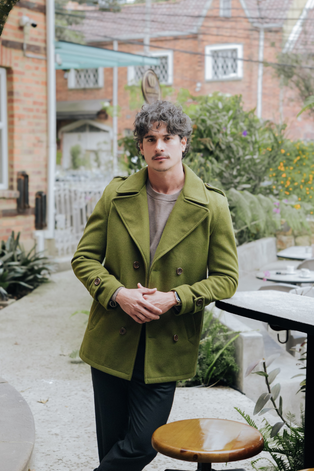 Gabán cruzado Tennessy en Color Verde