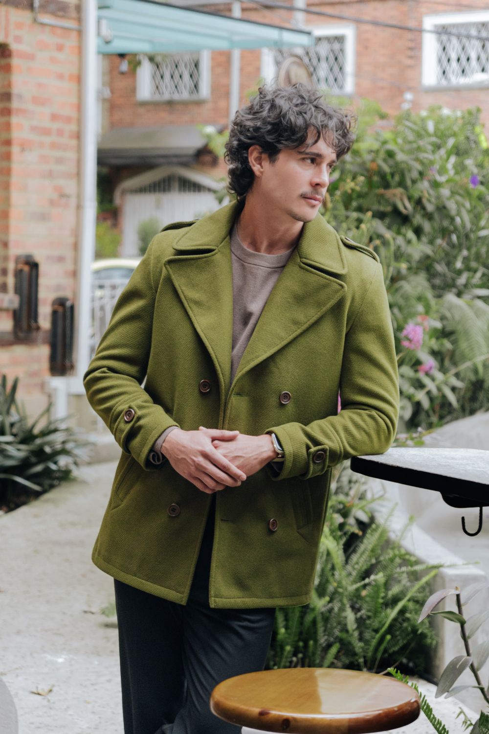 Gabán cruzado Tennessy en Color Verde