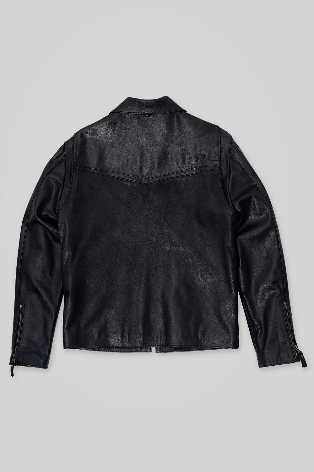 Chaqueta en cuero para hombre, confección hecha a mano por nuestros artezanos, 100 % Colombiana, Chaqueta 100 % en cuero, garantia dos de años