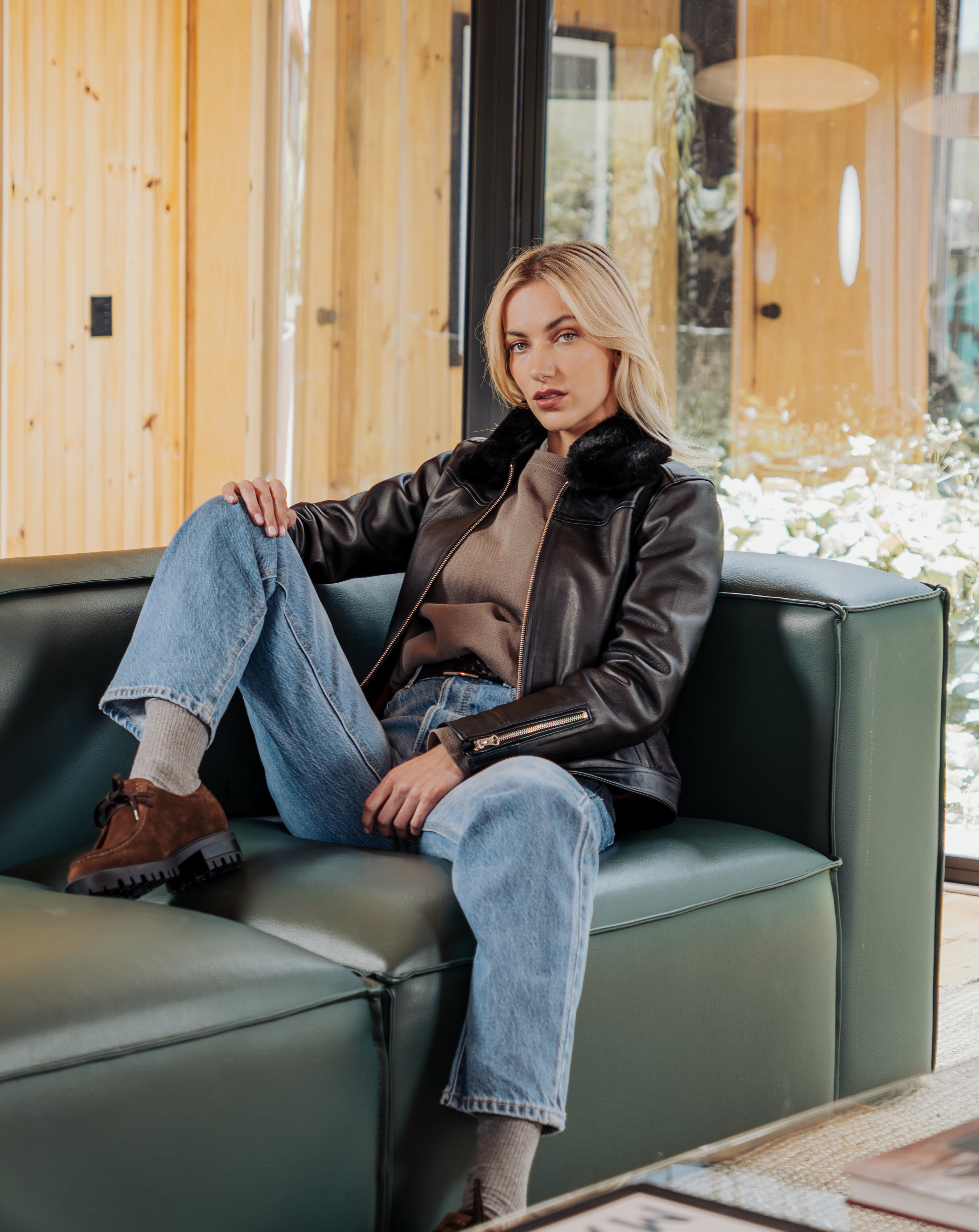 CHAQUETA EN CUERO CON OXFORD