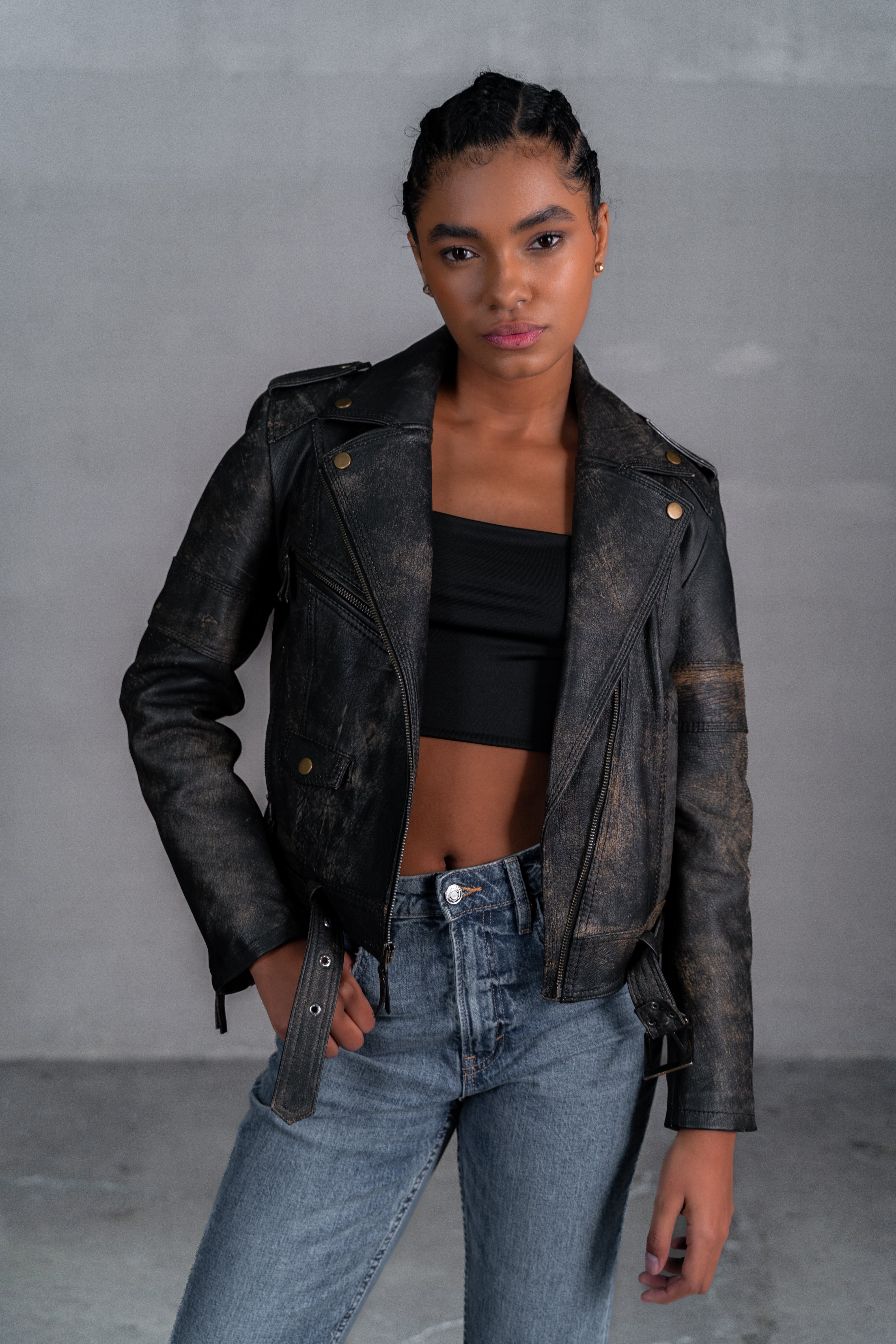 Chaqueta tipo Biker en cuero envejecido tonos Marron
