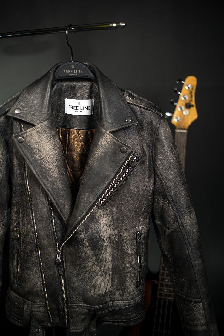 Chaqueta en cuero para hombre, confección hecha a mano por nuestros artezanos, 100 % Colombiana, Chaqueta 100 % en cuero, garantia de dos años