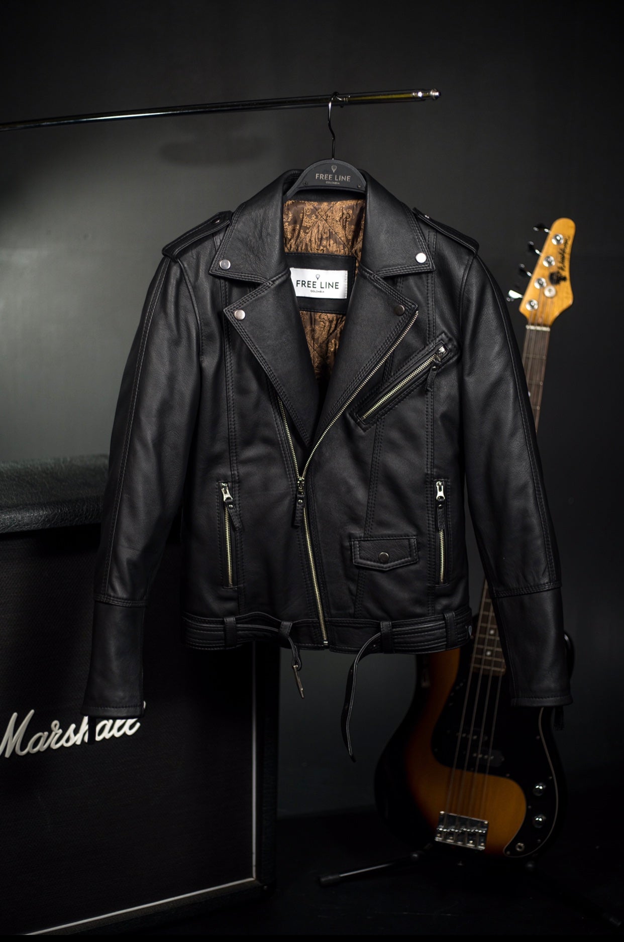 Chaqueta en cuero para hombre tipo Biker