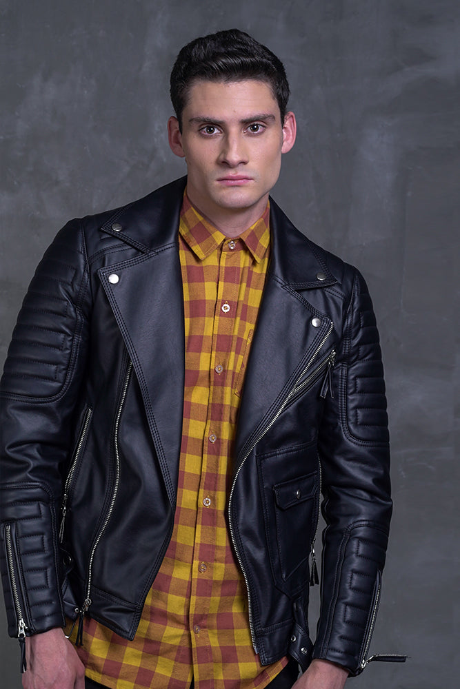 Chaqueta en cuero para hombre, confección hecha a mano por nuestros artezanos, 100 % Colombiana, Chaqueta 100 % en cuero, garantia dos de años