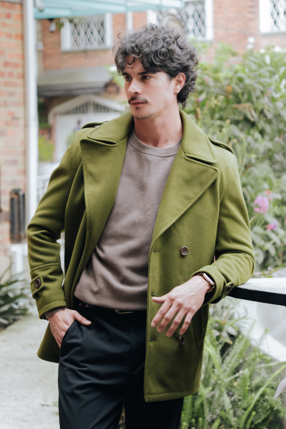 Gabán cruzado Tennessy en Color Verde