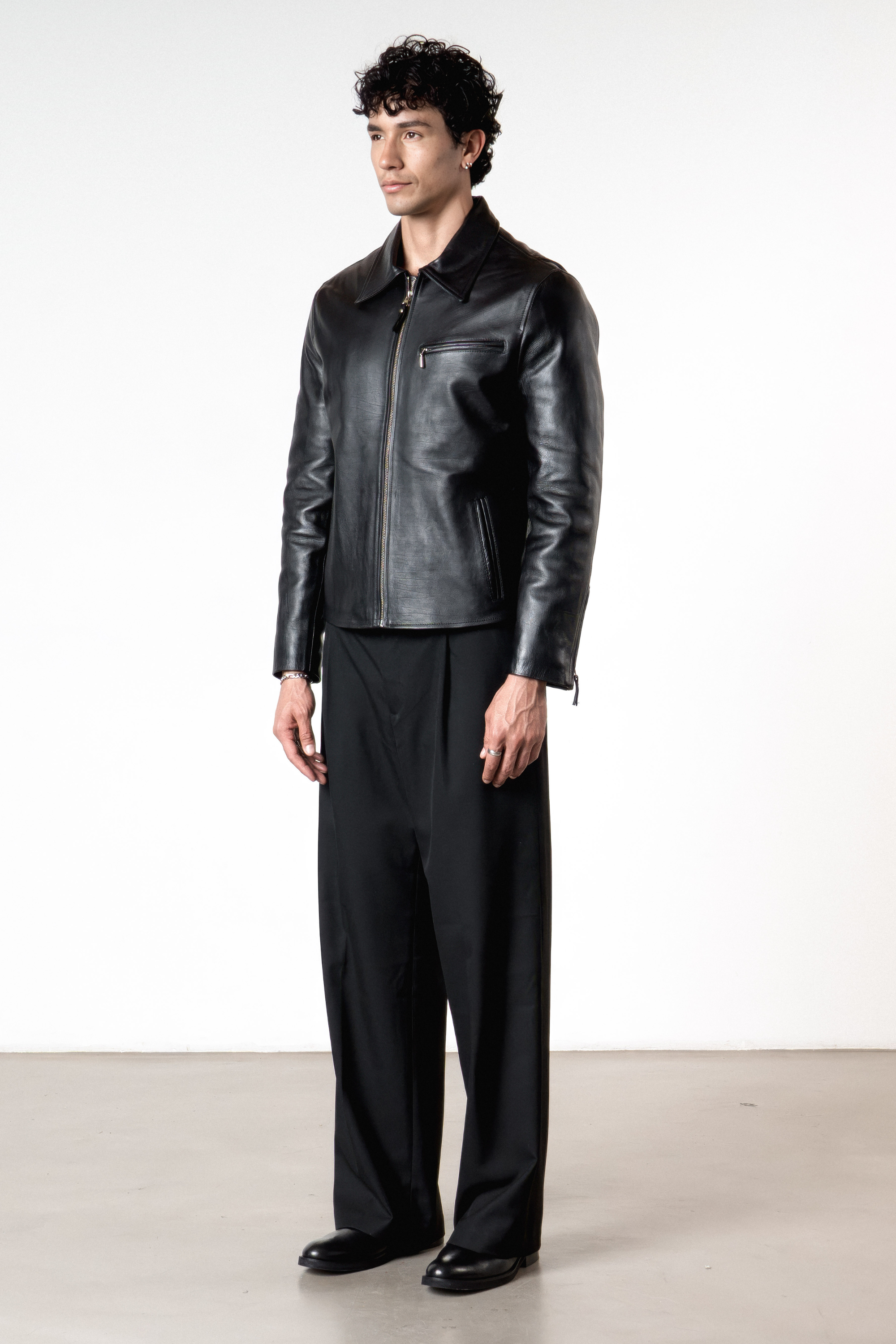 Cazadora en Cuero California