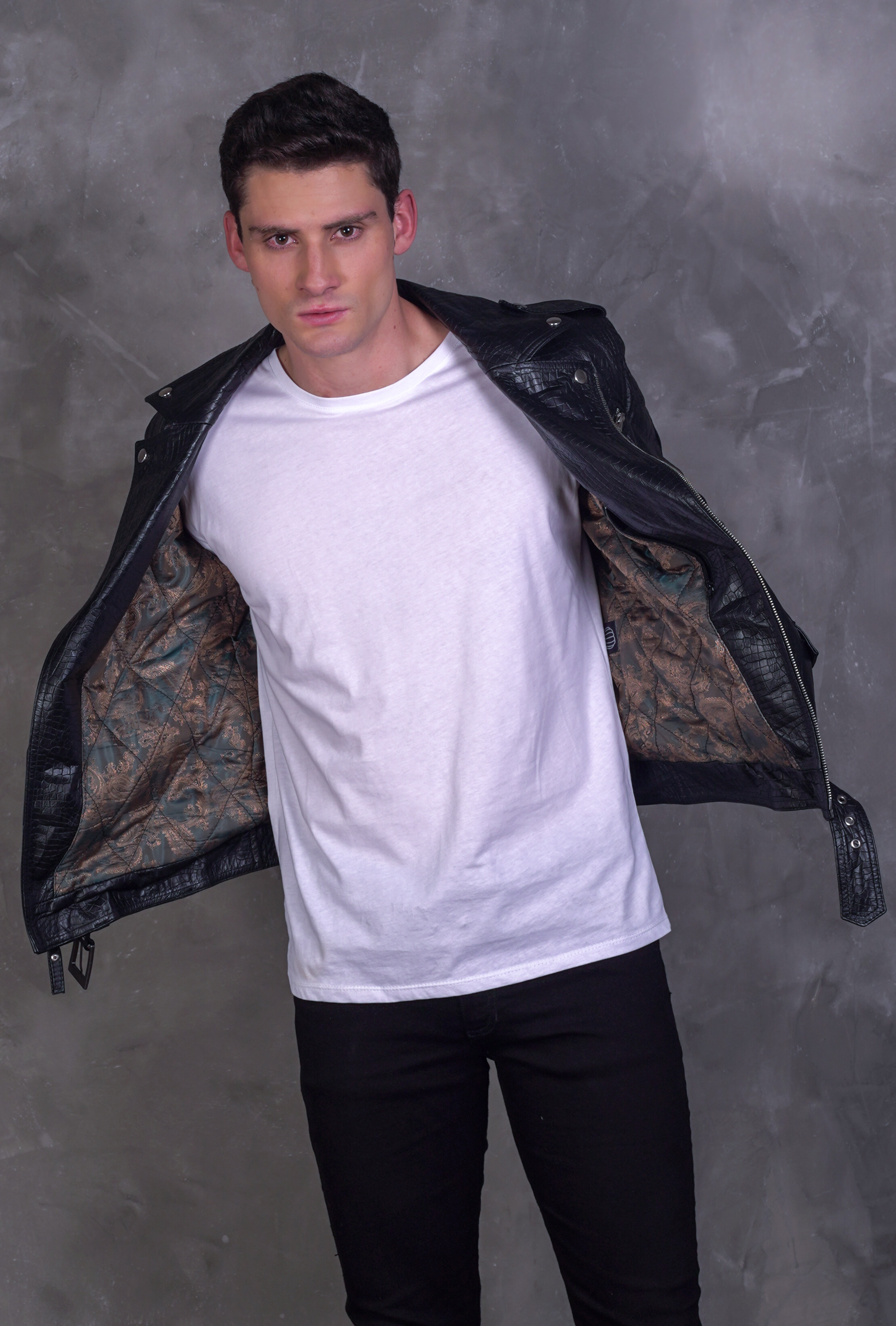 Chaqueta en Cuero Craquelado Black Snake