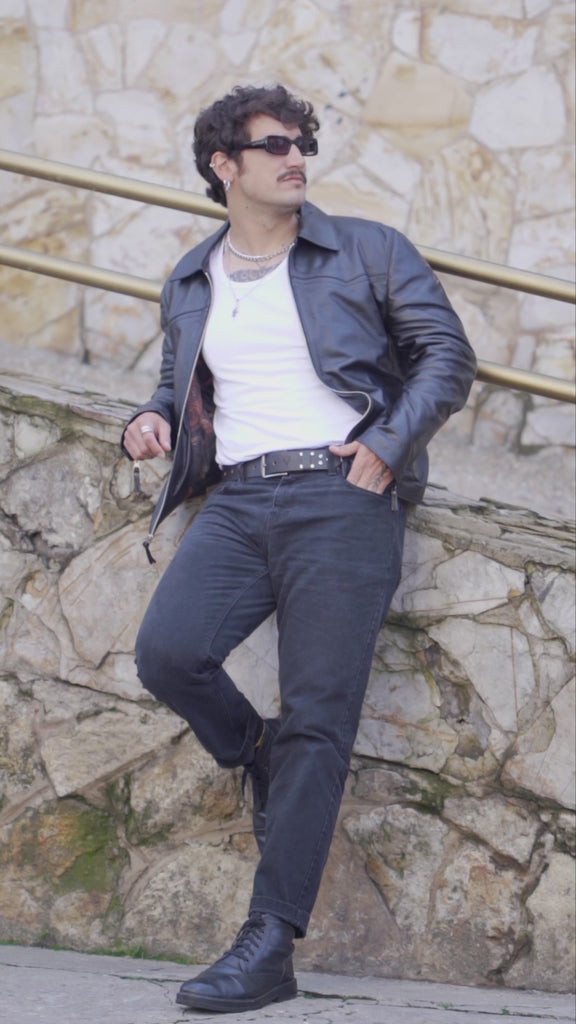 Chaqueta en cuero para hombre, confección hecha a mano por nuestros artezanos, 100 % Colombiana, Chaqueta 100 % en cuero, garantia dos de años